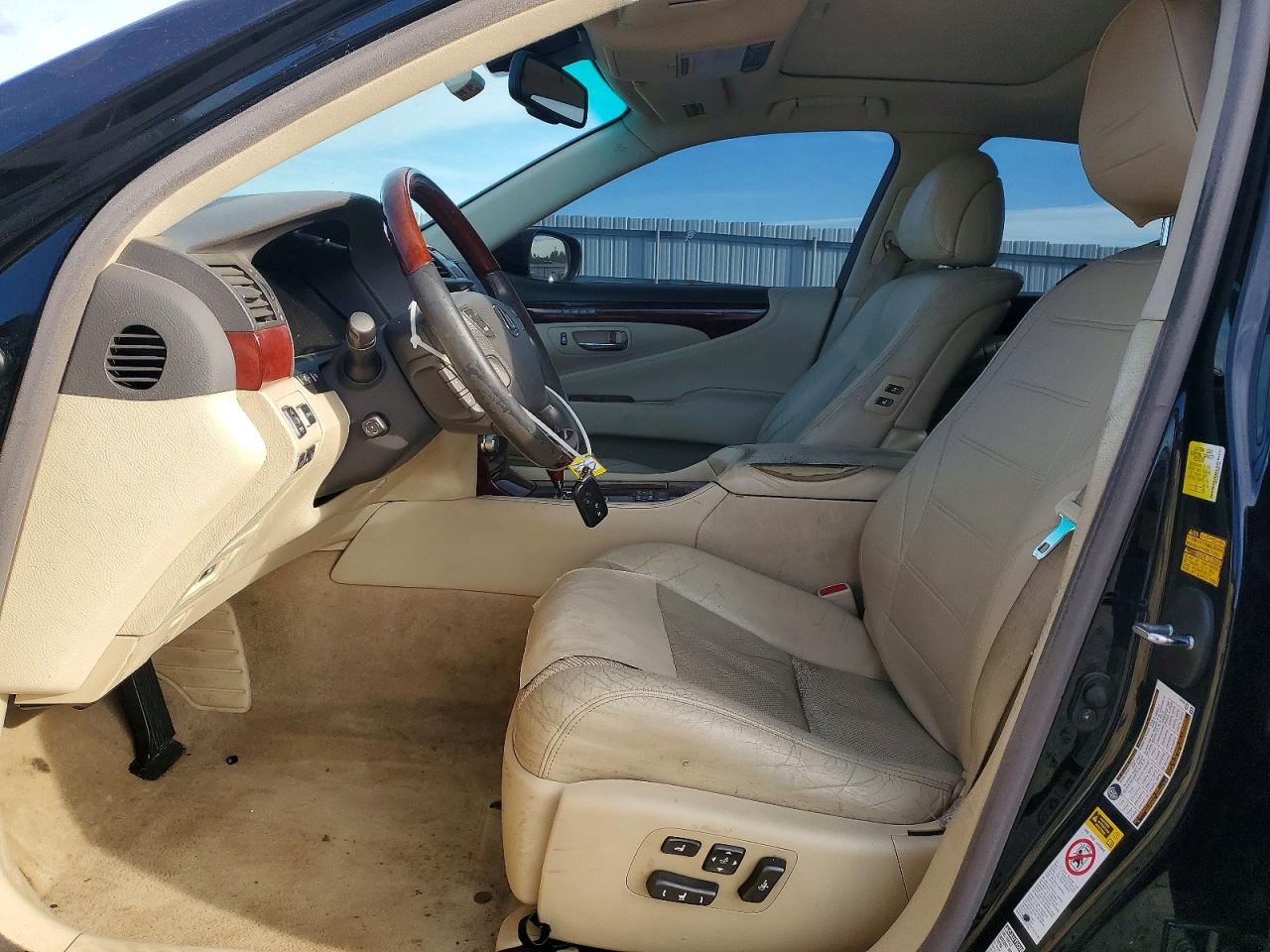 2010 LEXUS LS 460 photo 7