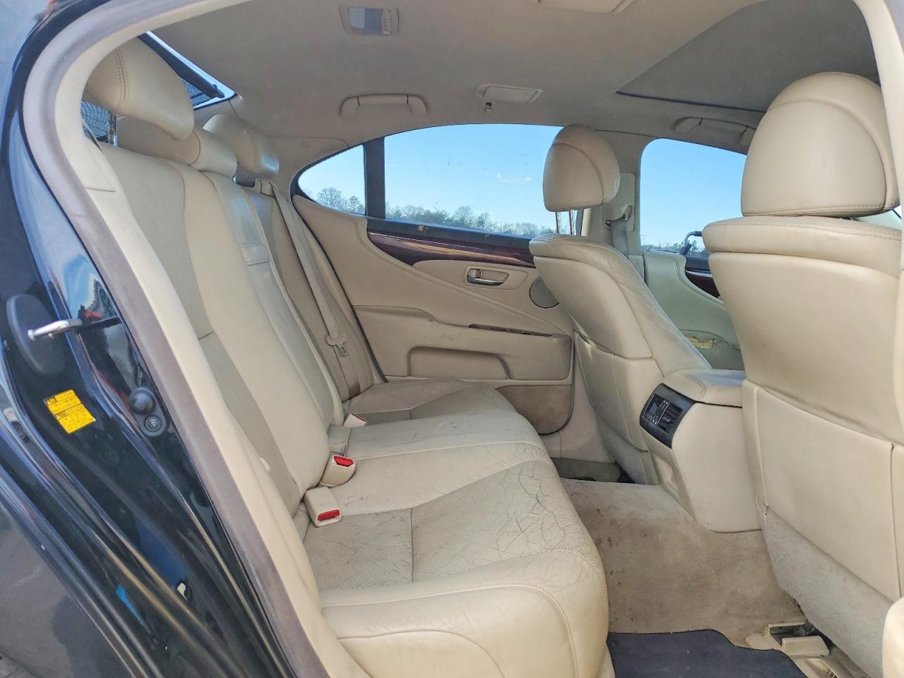 2010 LEXUS LS 460 photo 10