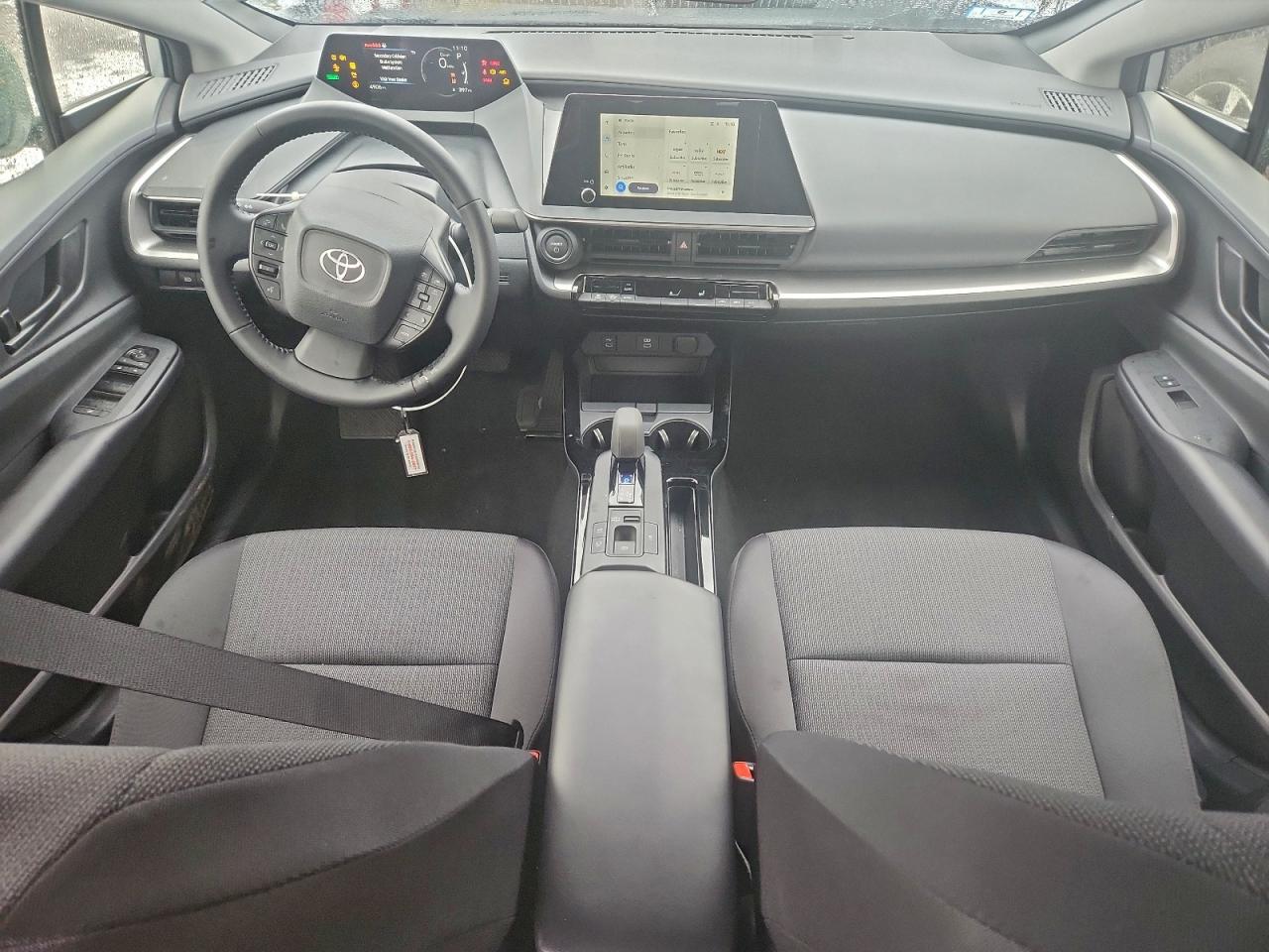2025 TOYOTA PRIUS LE photo 8