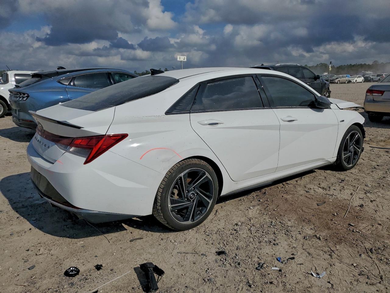 2023 HYUNDAI ELANTRA N LINE photo 3