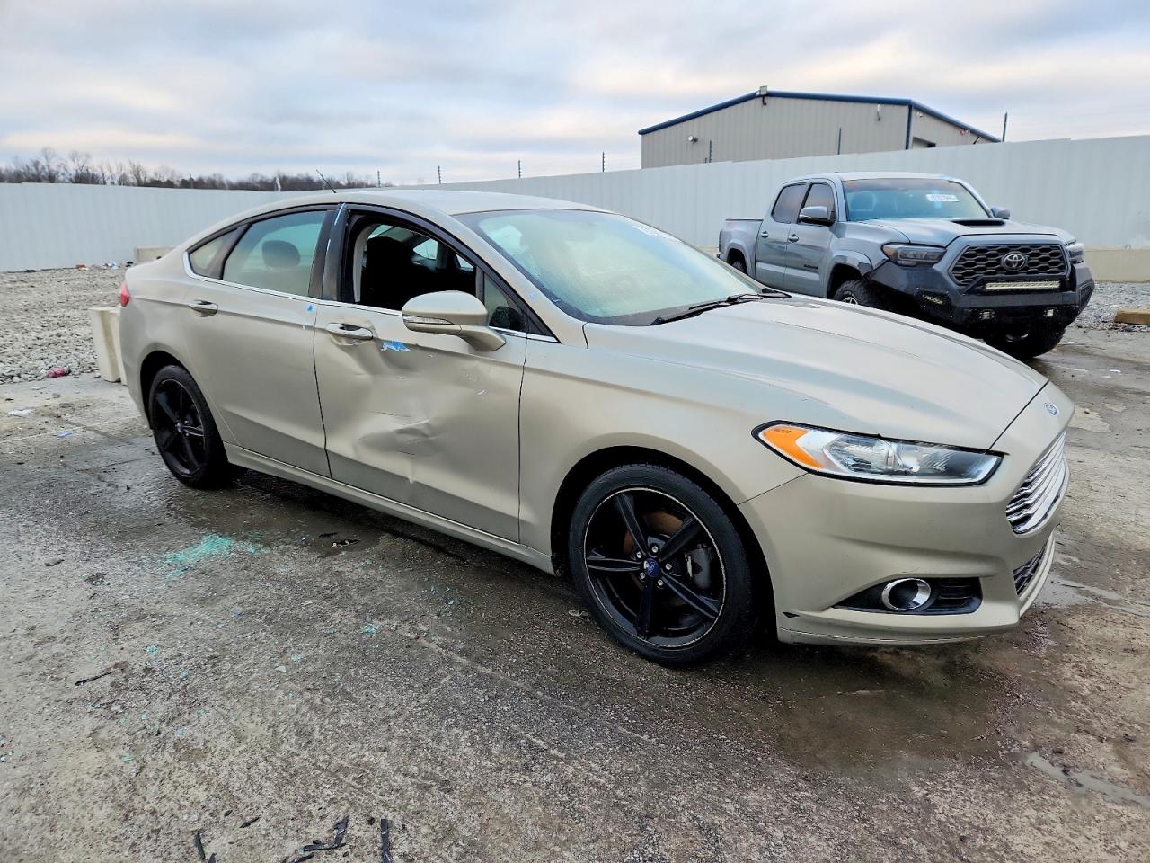 2016 FORD FUSION SE photo 4