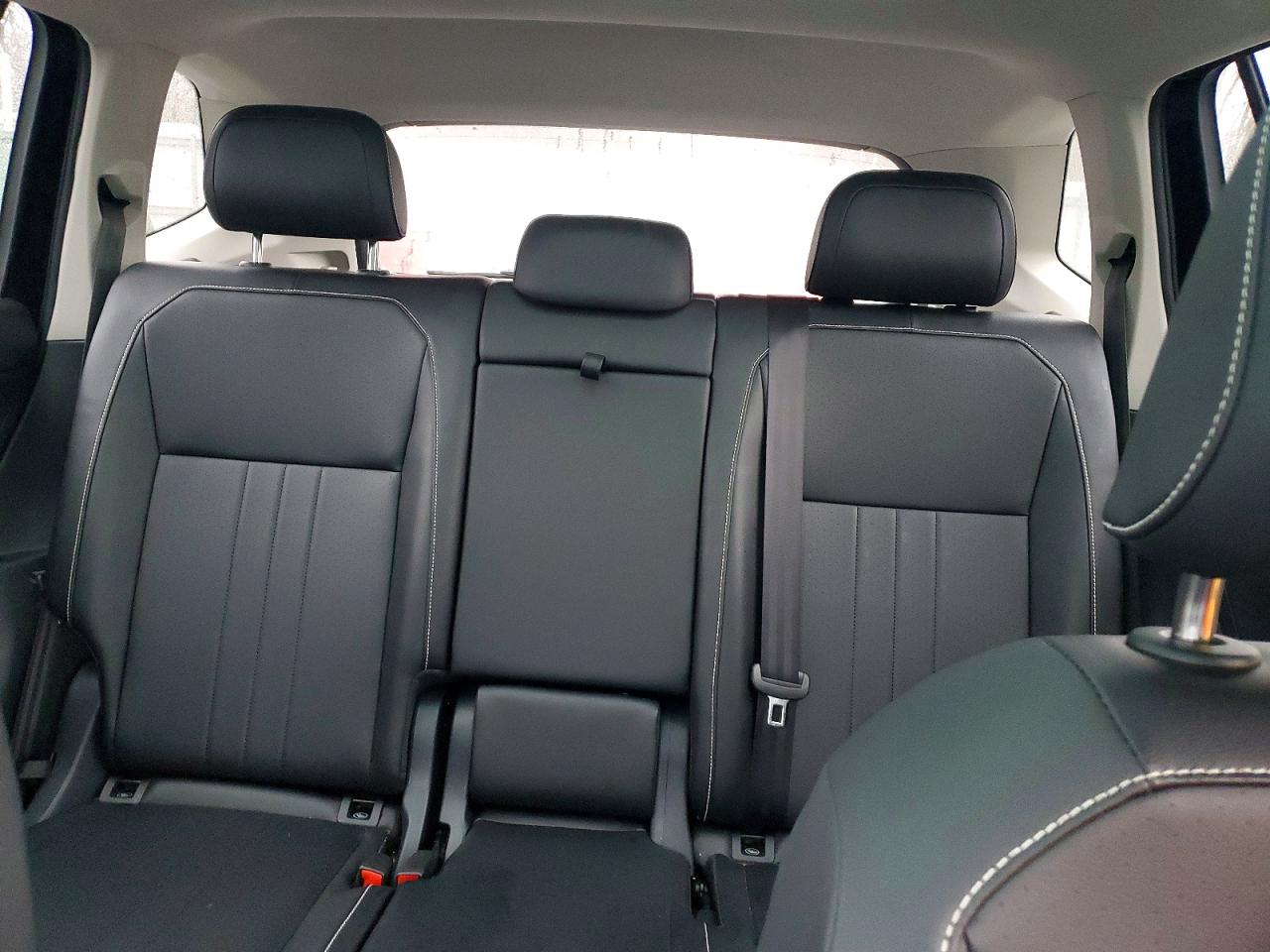 2024 VOLKSWAGEN TIGUAN SE photo 10