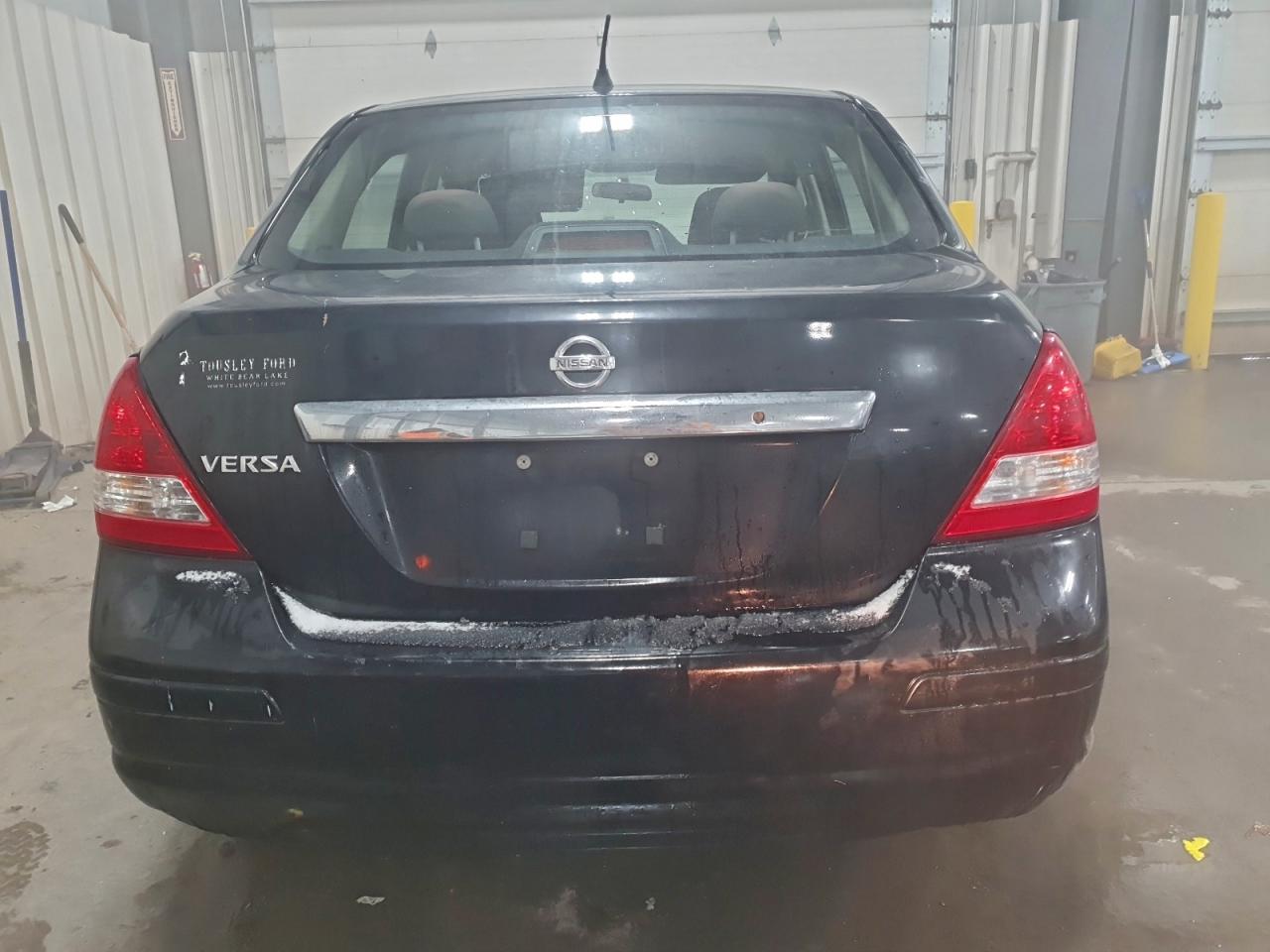 2011 NISSAN VERSA S photo 11