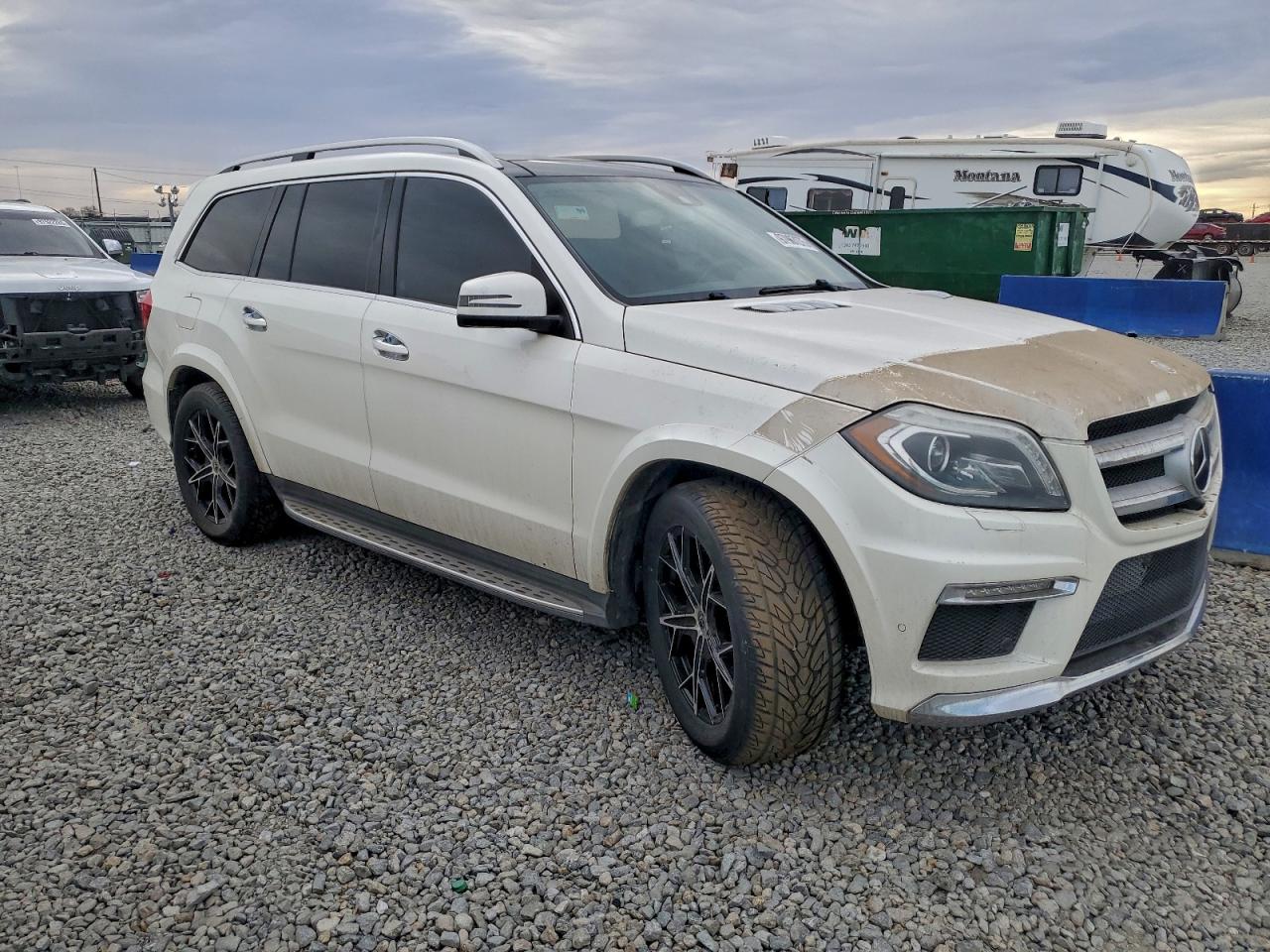 2014 MERCEDES-BENZ GL 550 4MATIC photo 4