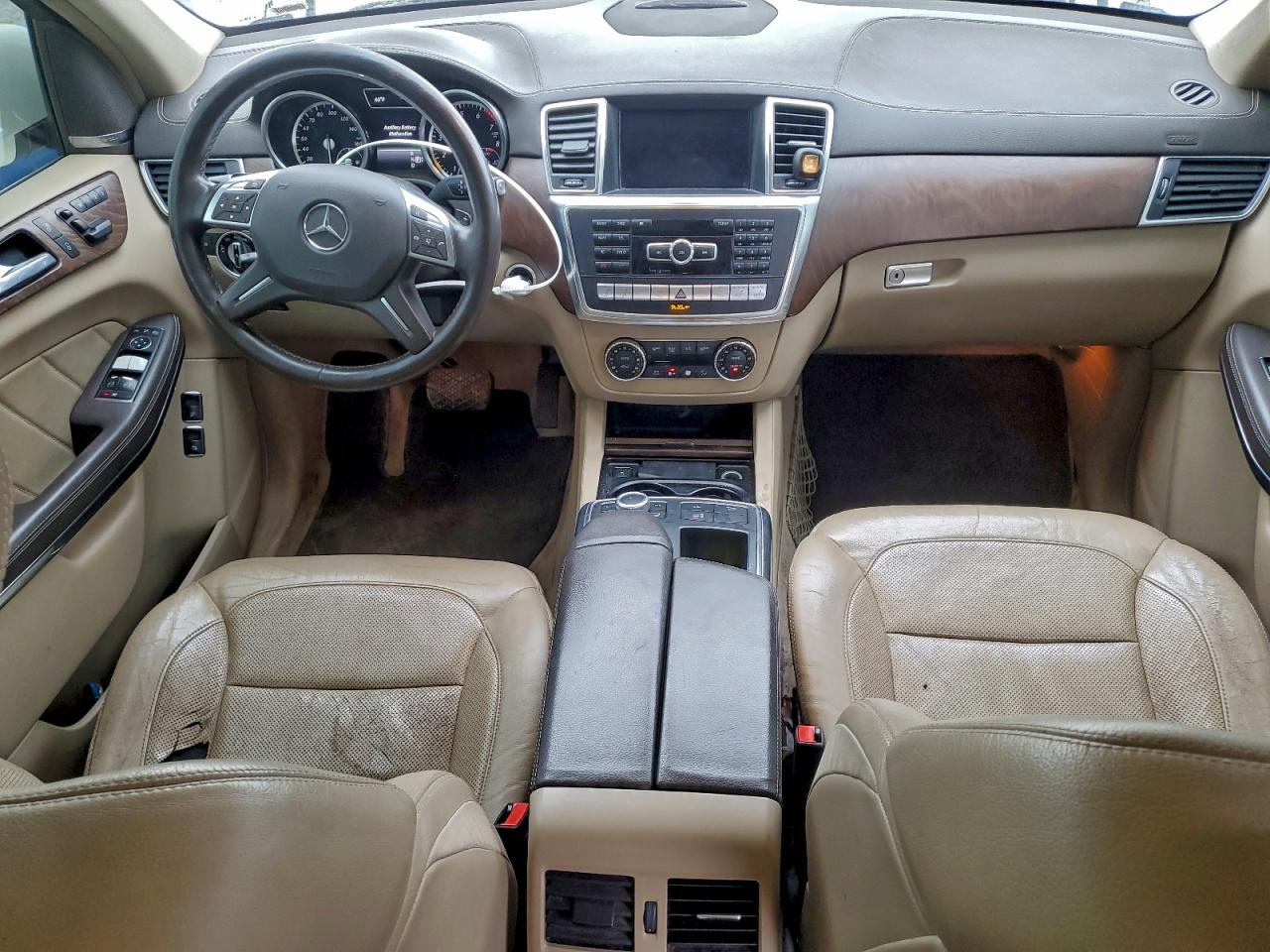 2014 MERCEDES-BENZ GL 550 4MATIC photo 8