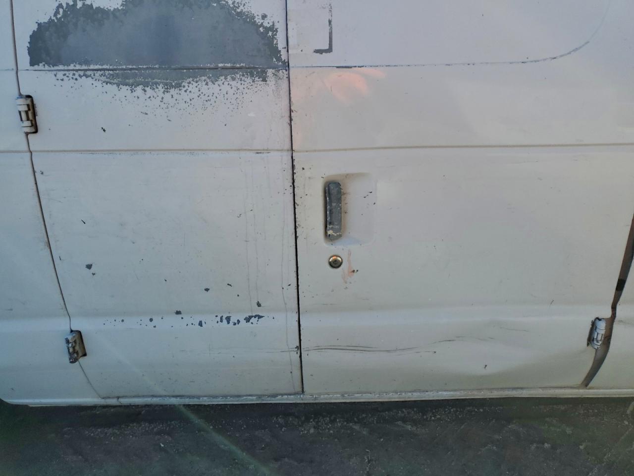 1998 FORD ECONOLINE E150 VAN photo 21