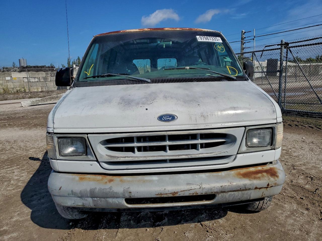 1998 FORD ECONOLINE E150 VAN photo 9