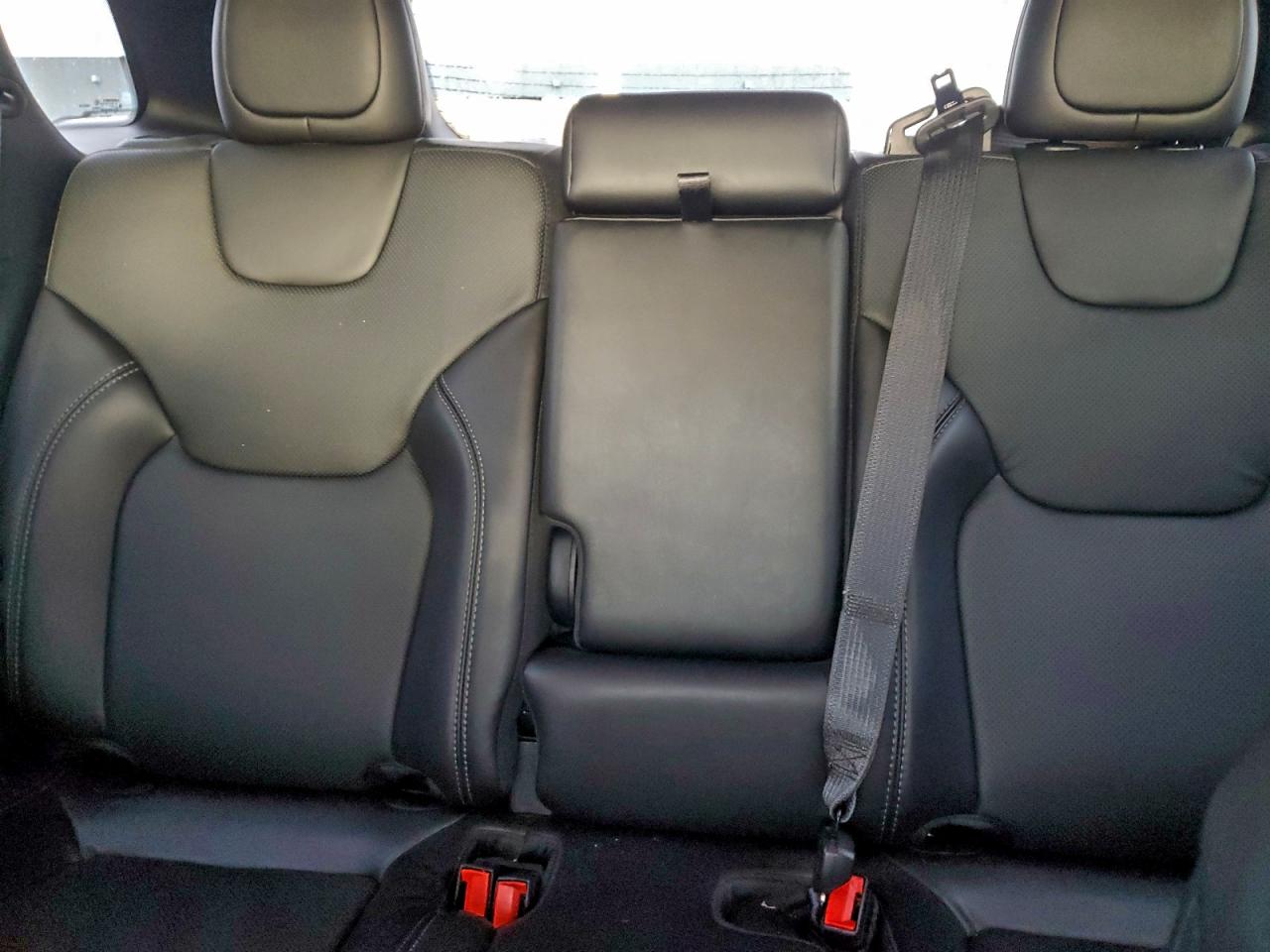 2021 JEEP CHEROKEE LATITUDE LUX photo 10