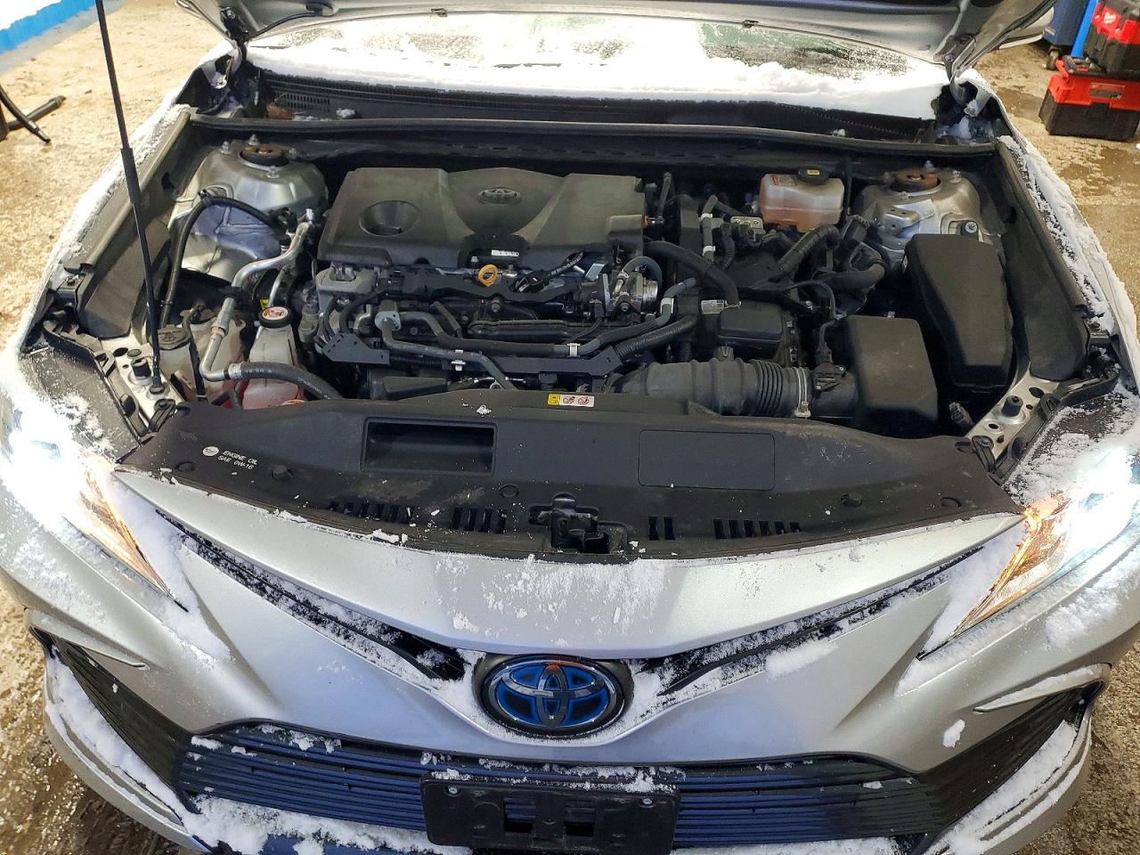 2021 TOYOTA CAMRY LE photo 11