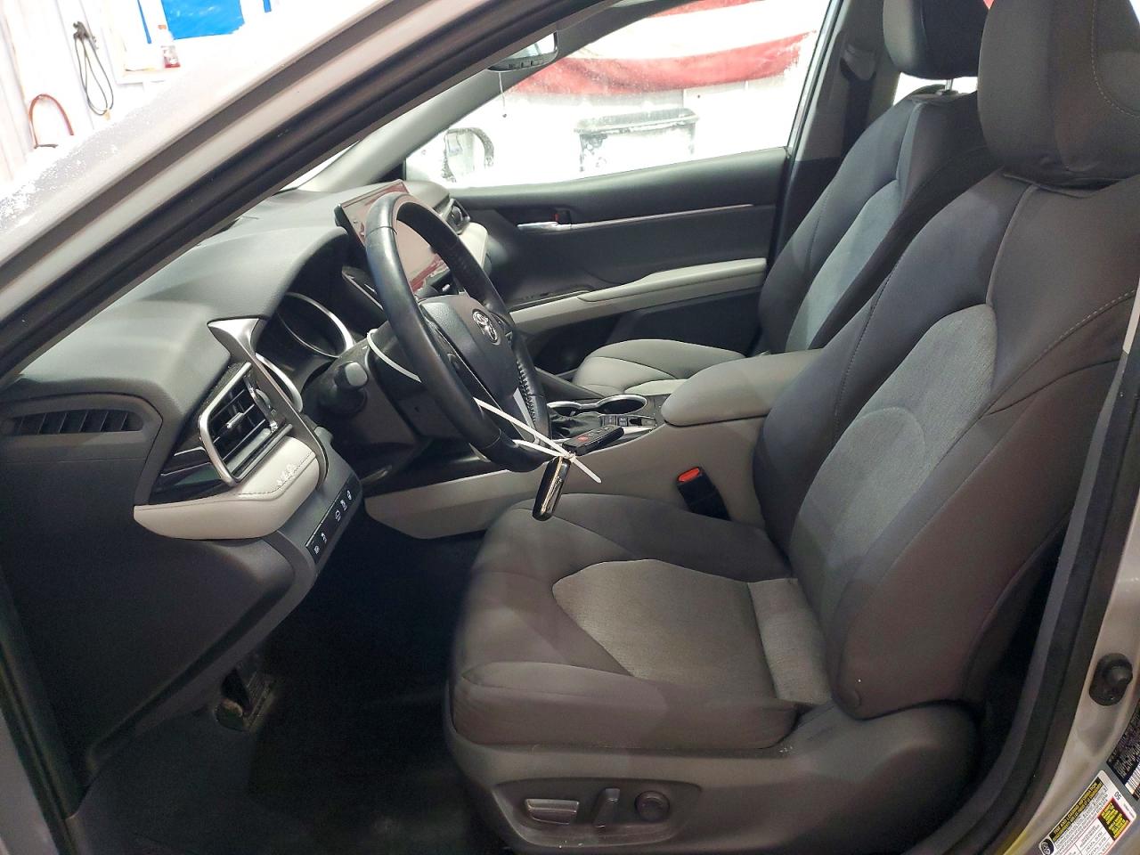 2021 TOYOTA CAMRY LE photo 7