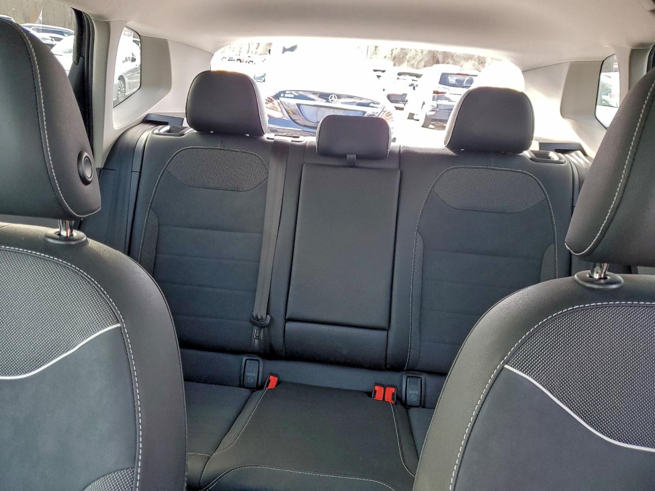 2024 VOLKSWAGEN TAOS SE photo 10