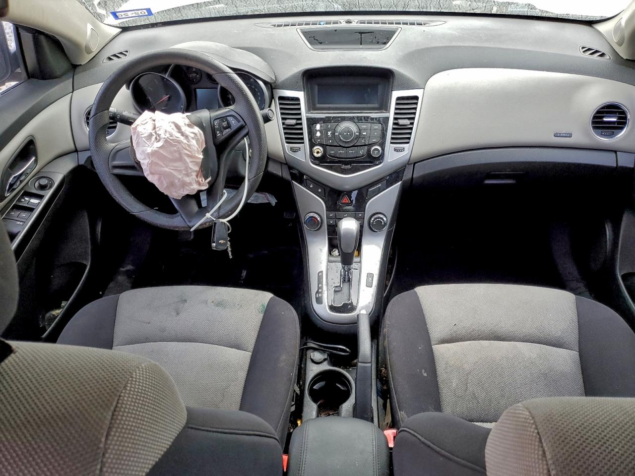 2013 CHEVROLET CRUZE LS photo 8