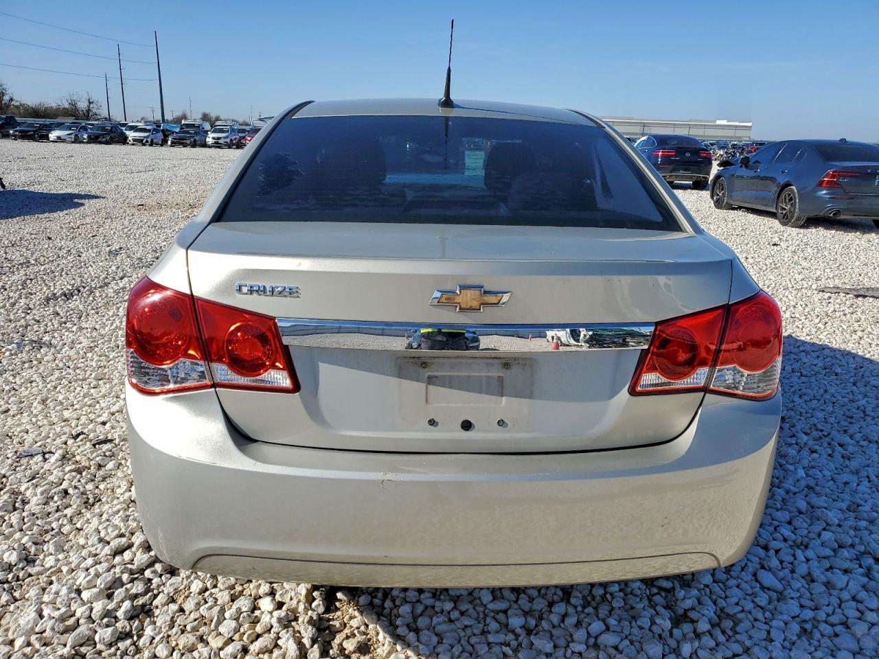 2013 CHEVROLET CRUZE LS photo 6