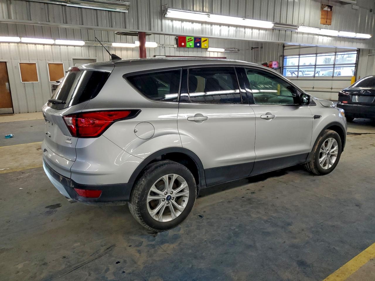 2019 FORD ESCAPE SE photo 3