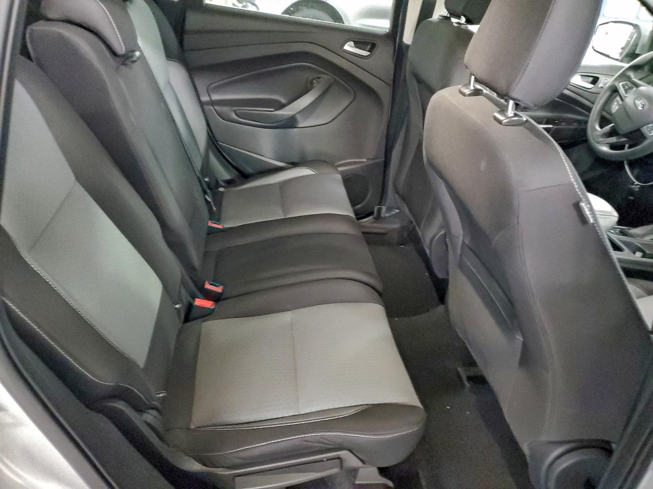 2019 FORD ESCAPE SE photo 11