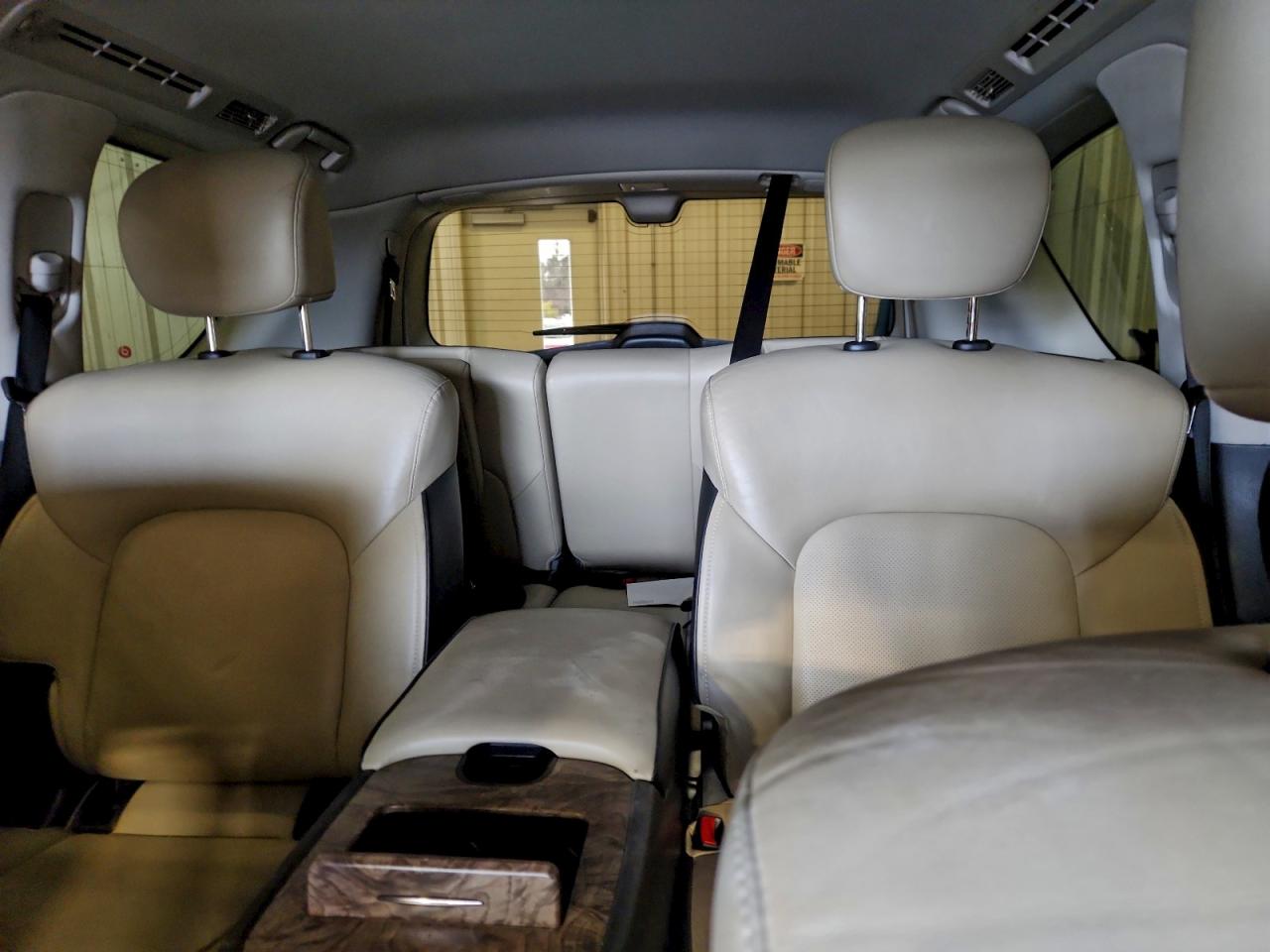 2021 INFINITI QX80 LUXE photo 10