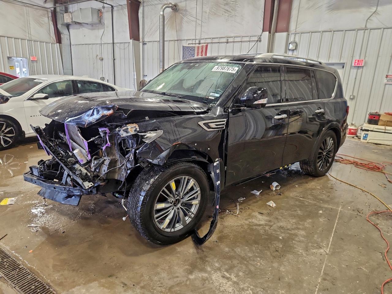 2021 INFINITI QX80