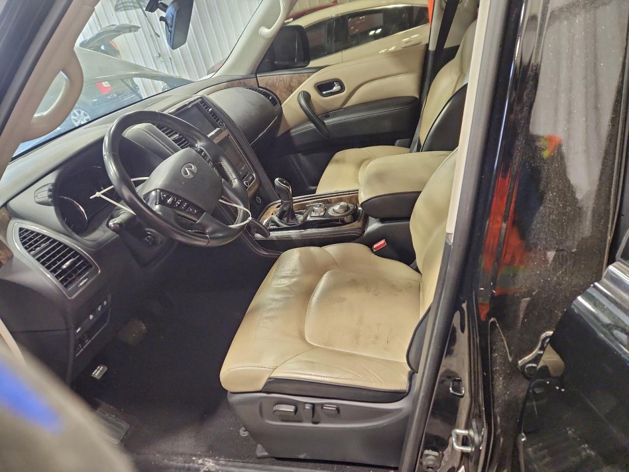 2021 INFINITI QX80 LUXE photo 7