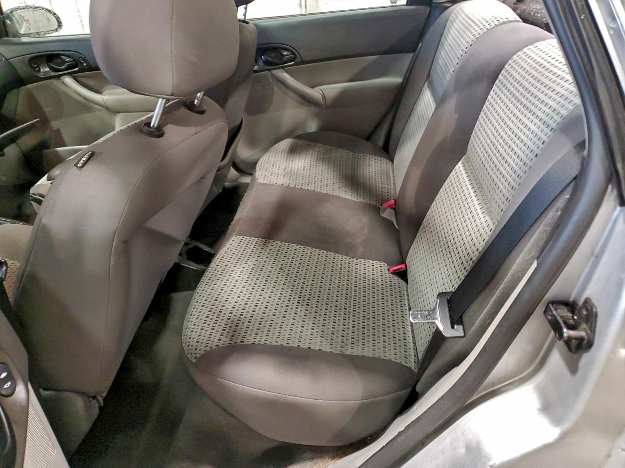 2007 FORD FOCUS ZX4 photo 10