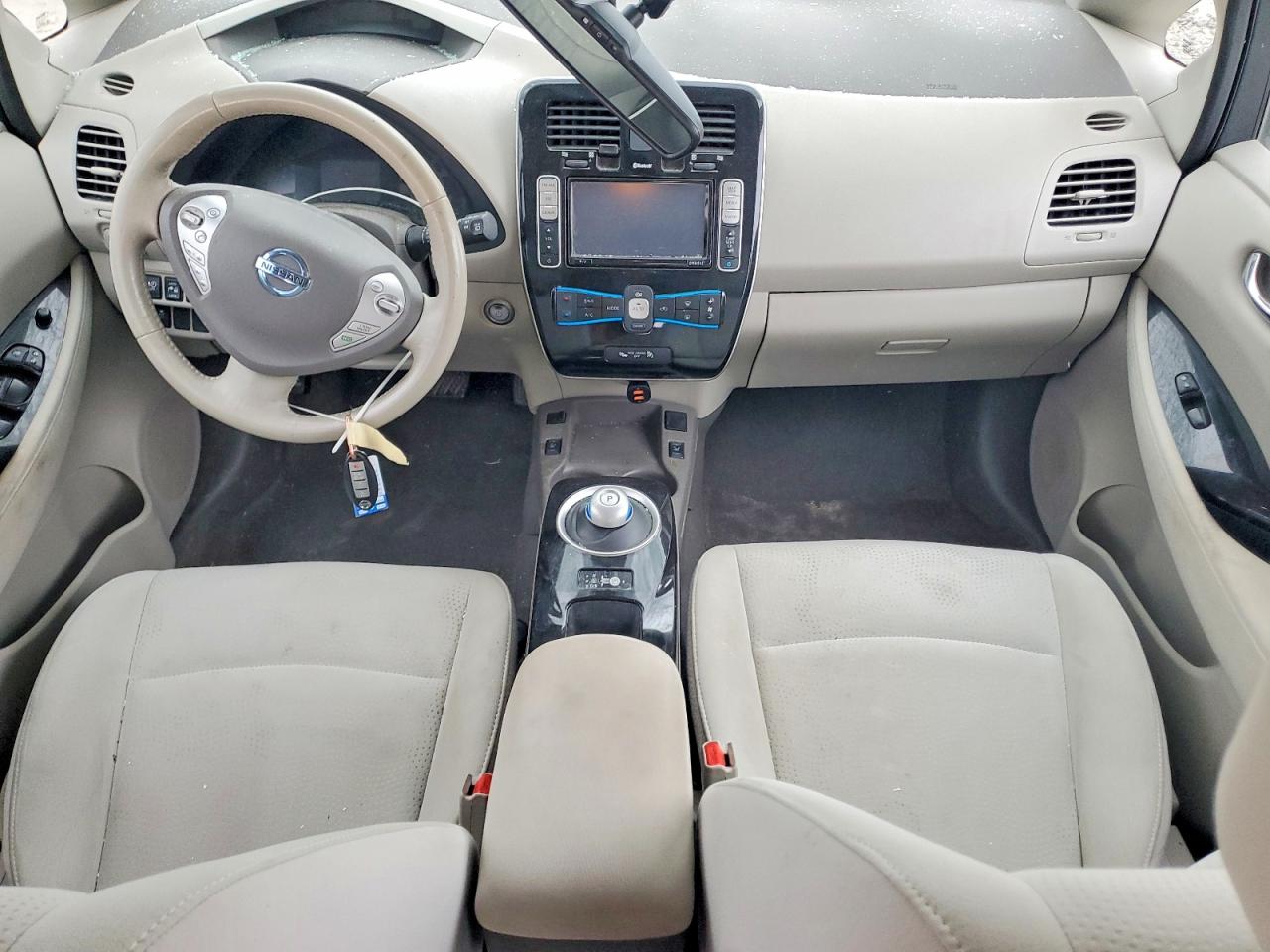 2014 NISSAN LEAF S photo 8