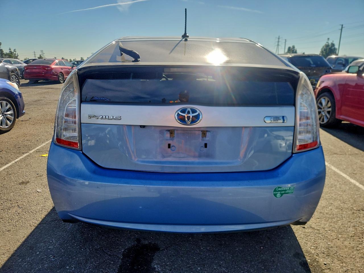 2014 TOYOTA PRIUS PLUG-IN photo 6