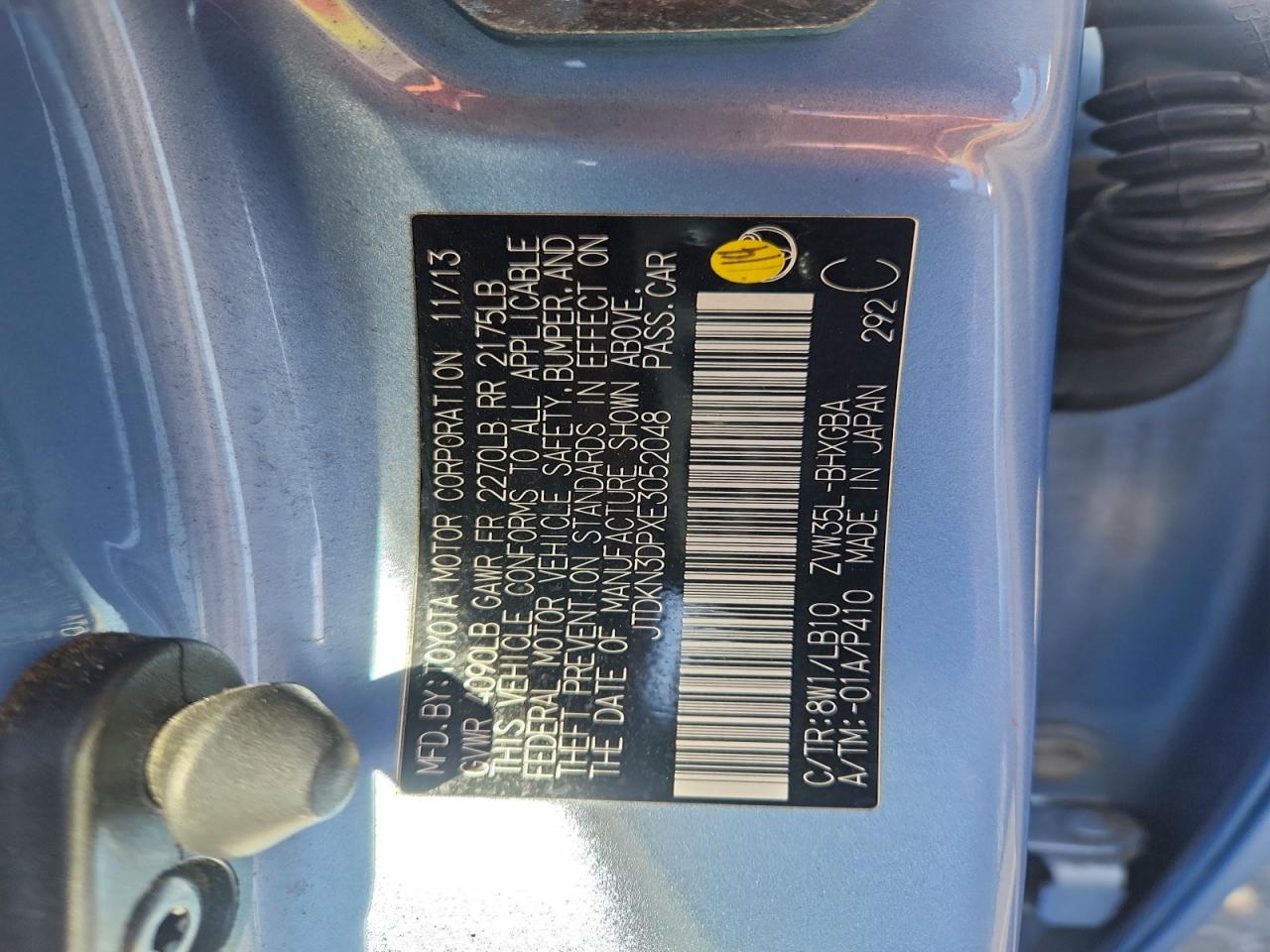 2014 TOYOTA PRIUS PLUG-IN photo 12