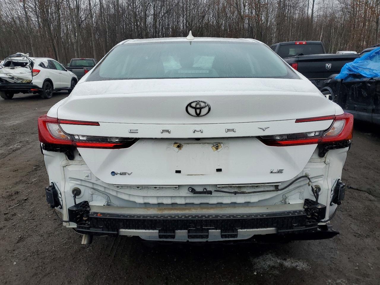 2025 TOYOTA CAMRY XSE photo 11