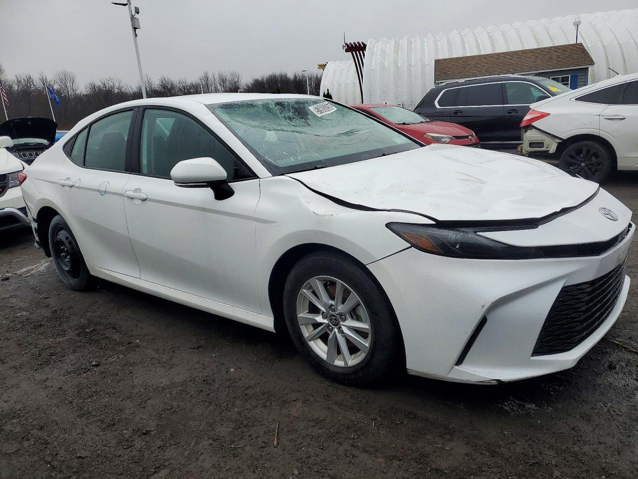 2025 TOYOTA CAMRY XSE photo 7