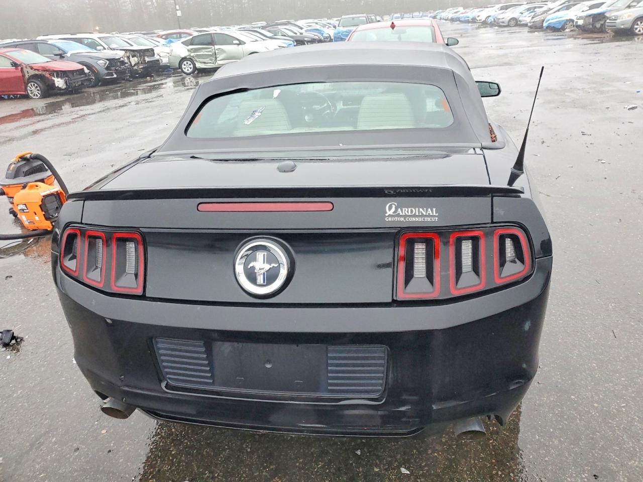 2014 FORD MUSTANG photo 6