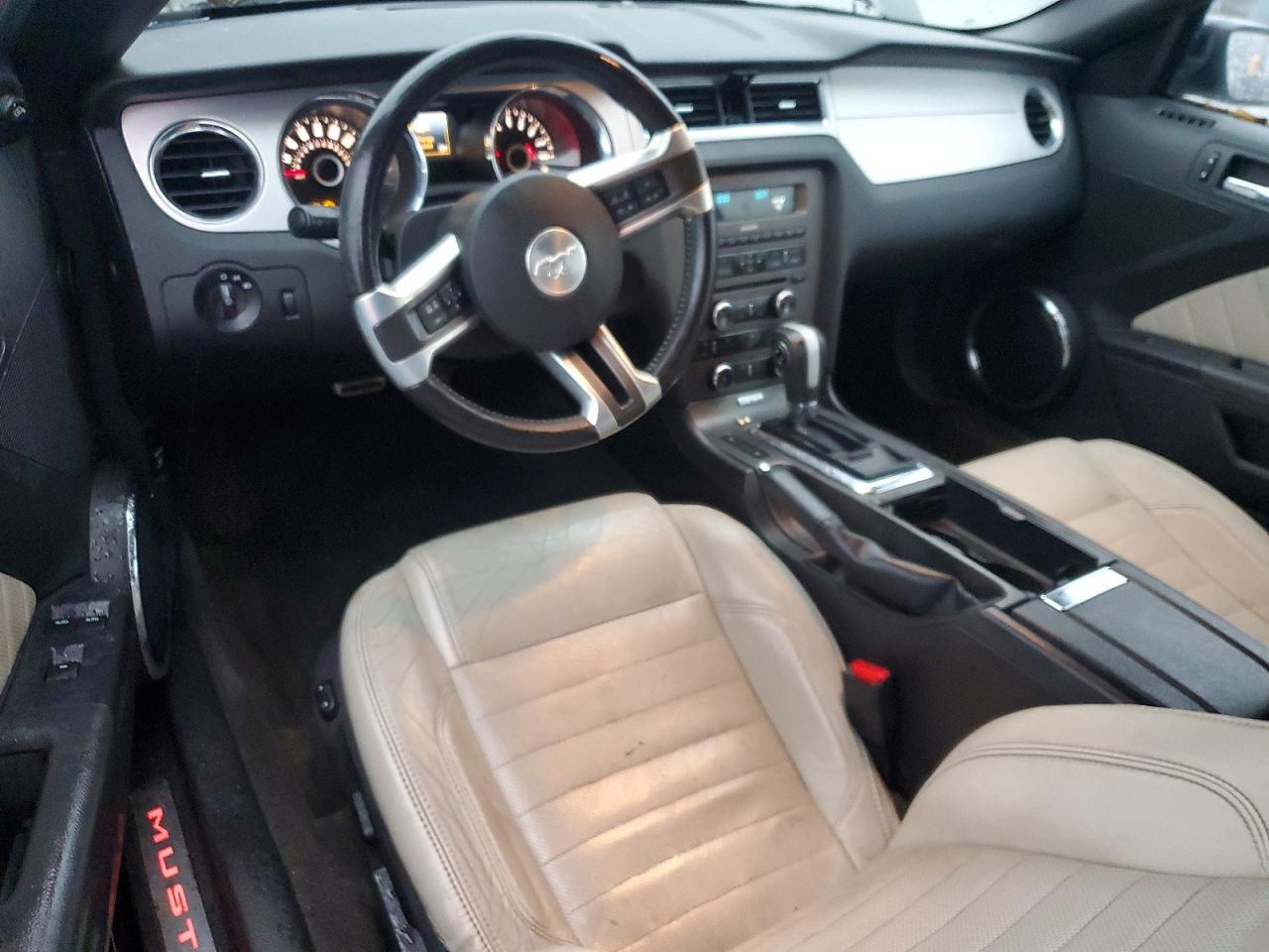 2014 FORD MUSTANG photo 8