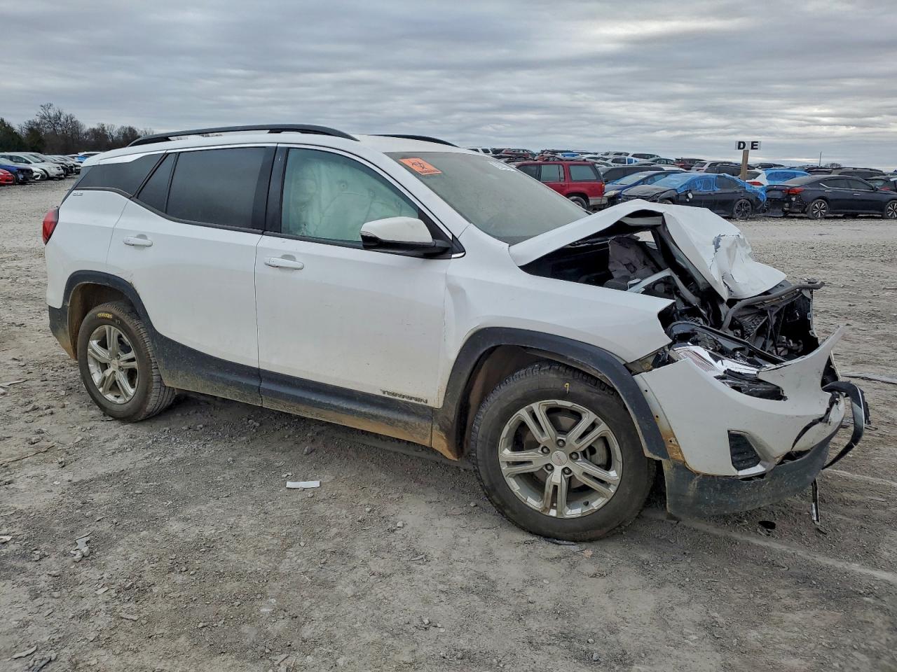 2019 GMC TERRAIN SLE photo 4