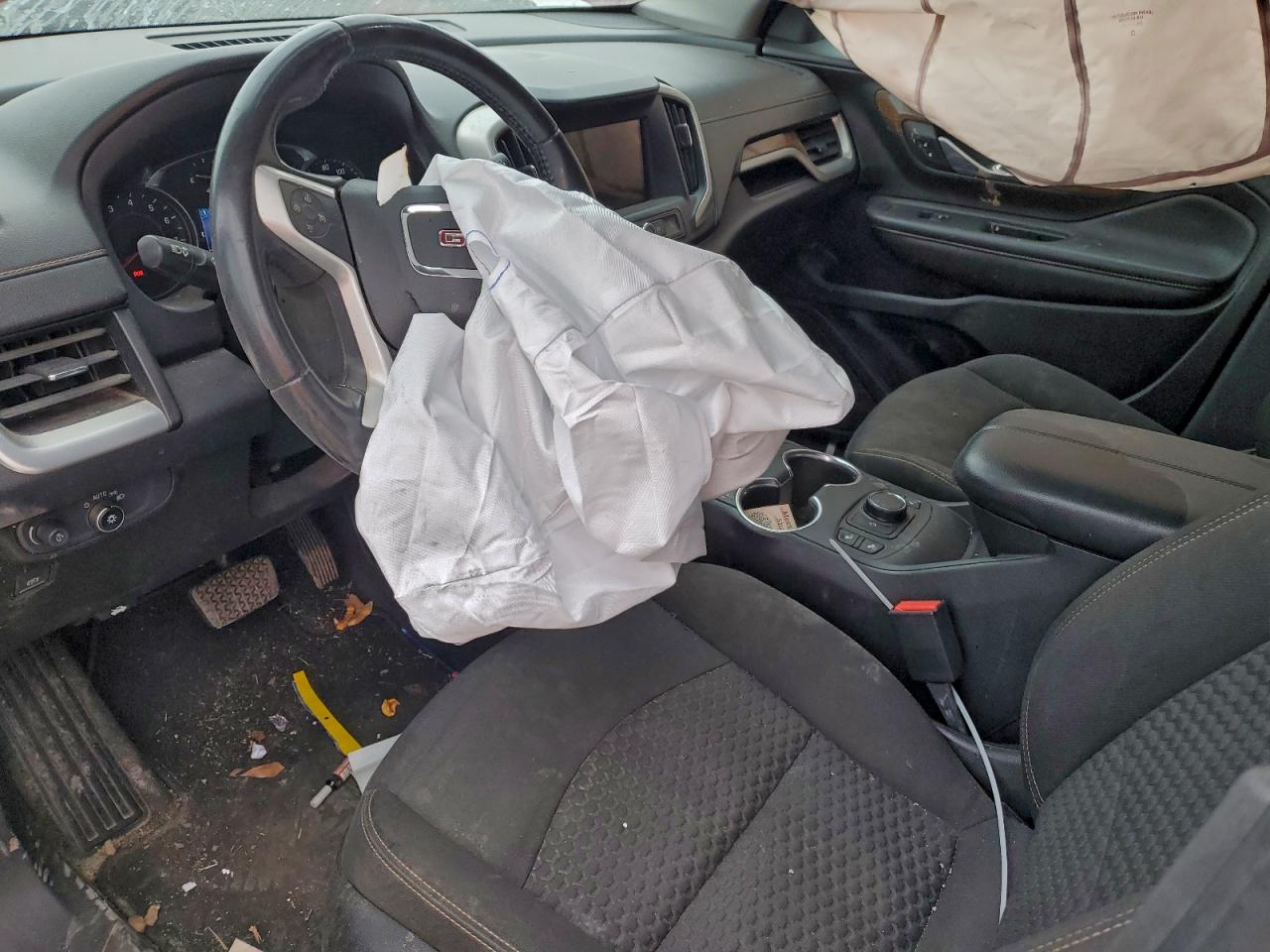 2019 GMC TERRAIN SLE photo 8