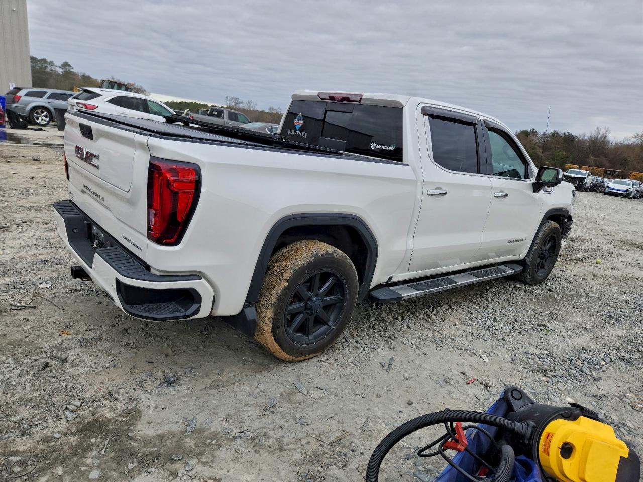 2020 GMC SIERRA K1500 DENALI photo 3