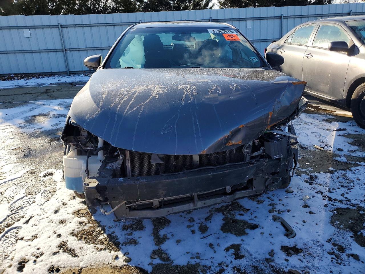 2015 TOYOTA CAMRY LE photo 5