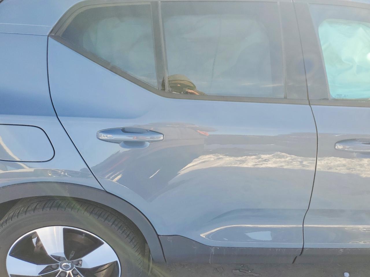 2020 VOLVO XC40 T5 MOMENTUM photo 10