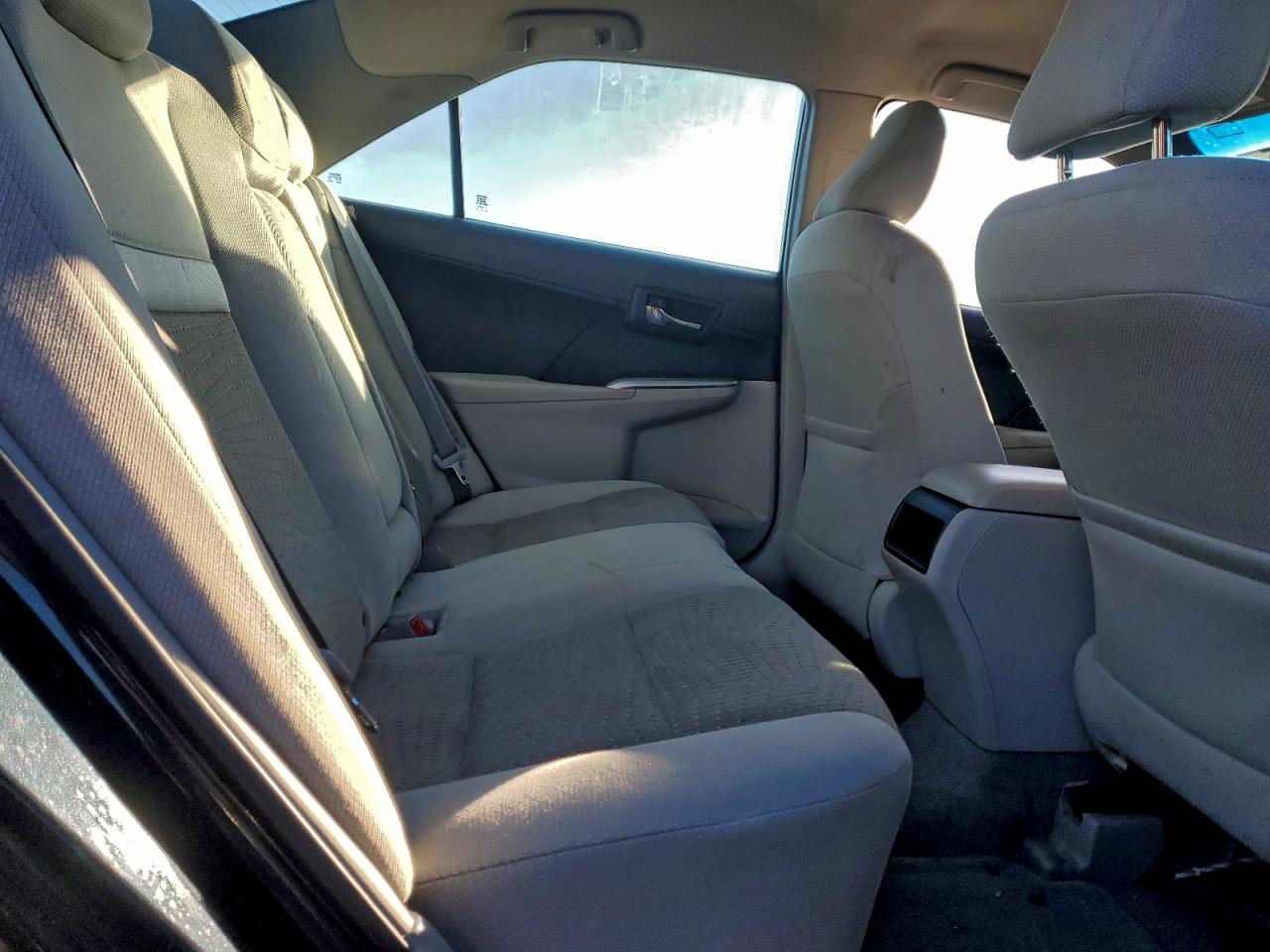 2014 TOYOTA CAMRY HYBRID photo 19