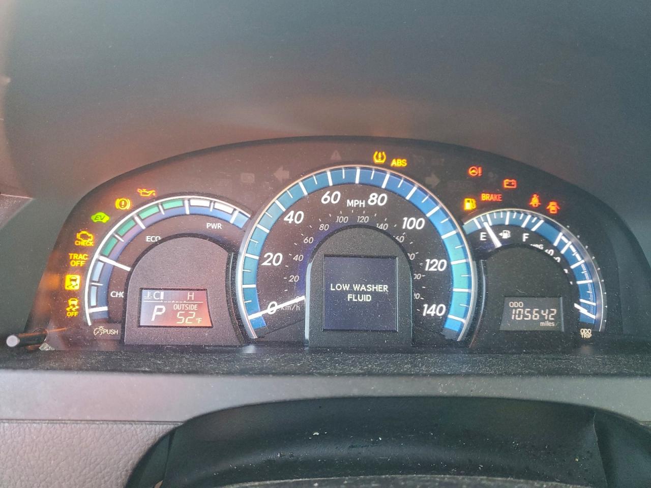 2014 TOYOTA CAMRY HYBRID photo 17