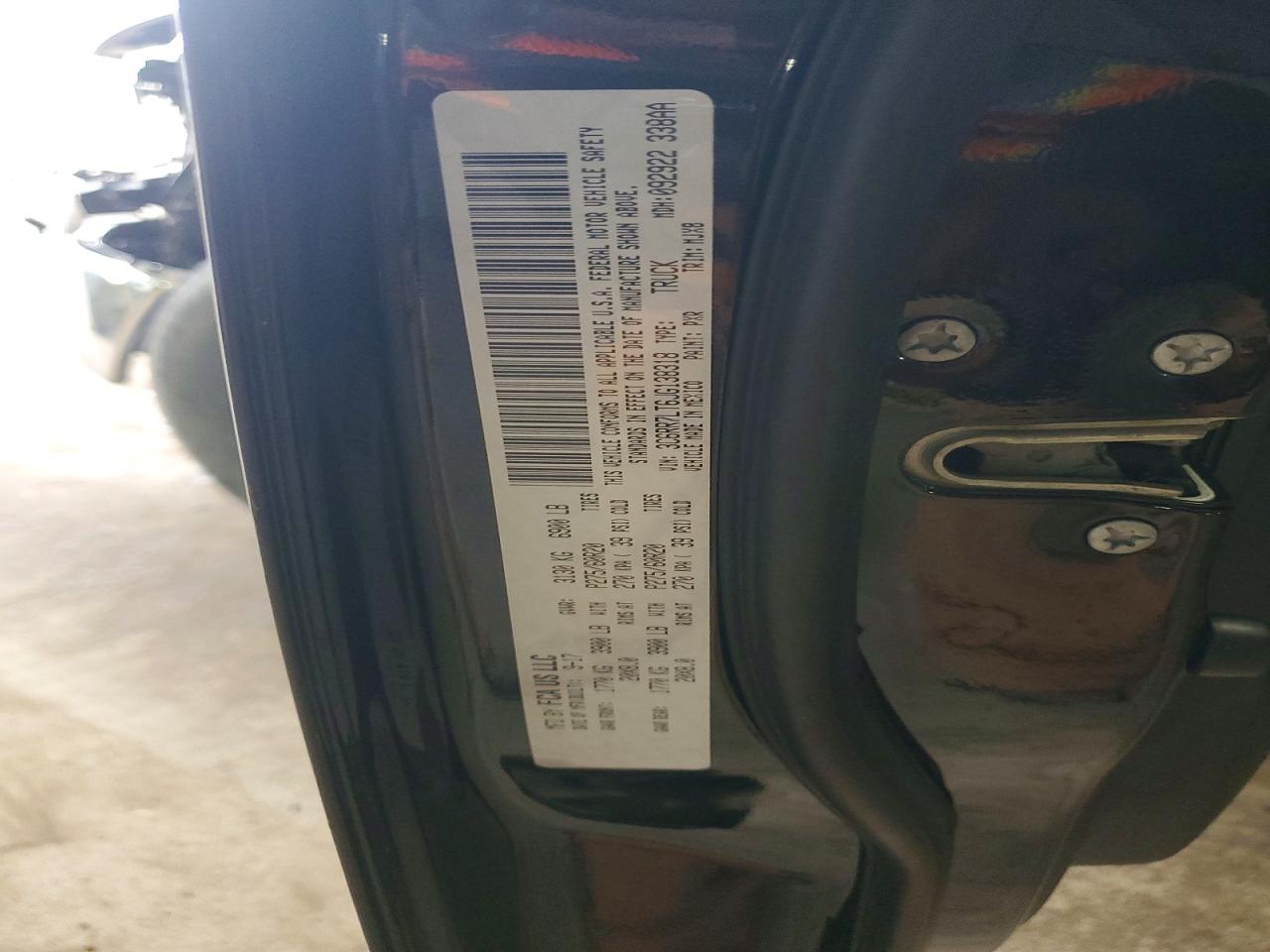 2018 RAM 1500 SLT photo 12