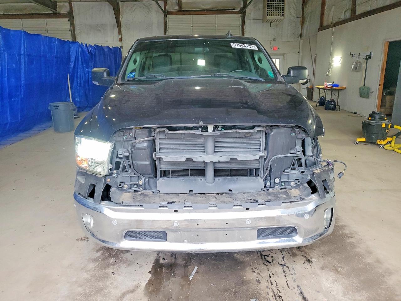 2018 RAM 1500 SLT photo 5