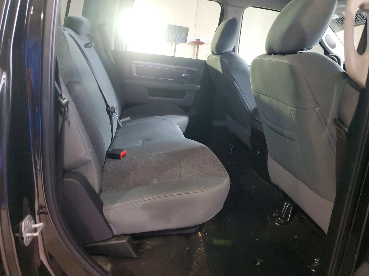 2018 RAM 1500 SLT photo 10