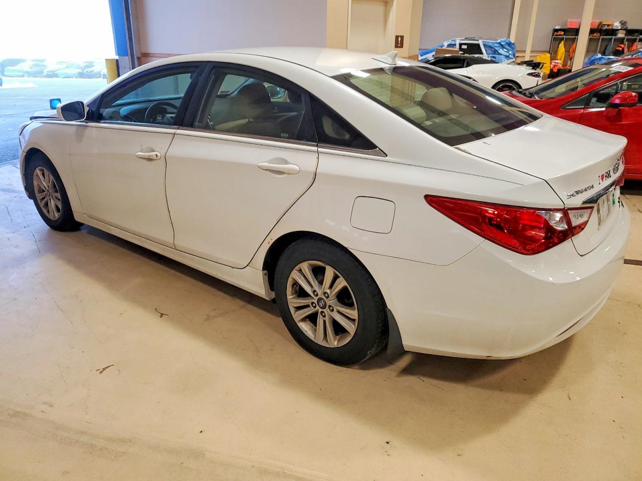 2011 HYUNDAI SONATA GLS photo 2