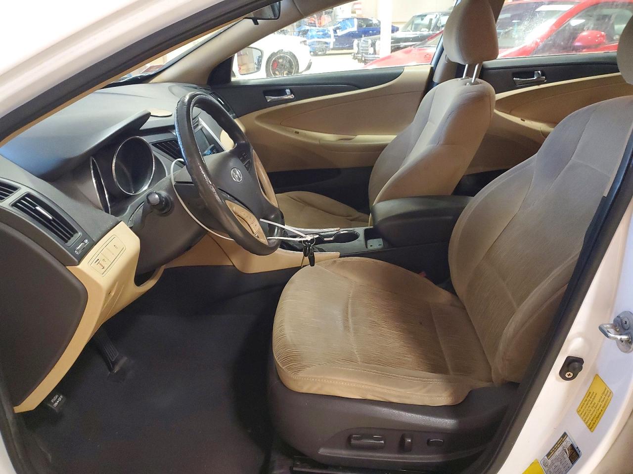 2011 HYUNDAI SONATA GLS photo 7