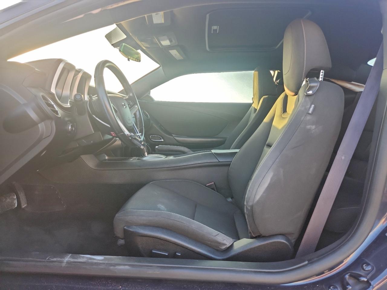 2015 CHEVROLET CAMARO LT photo 7