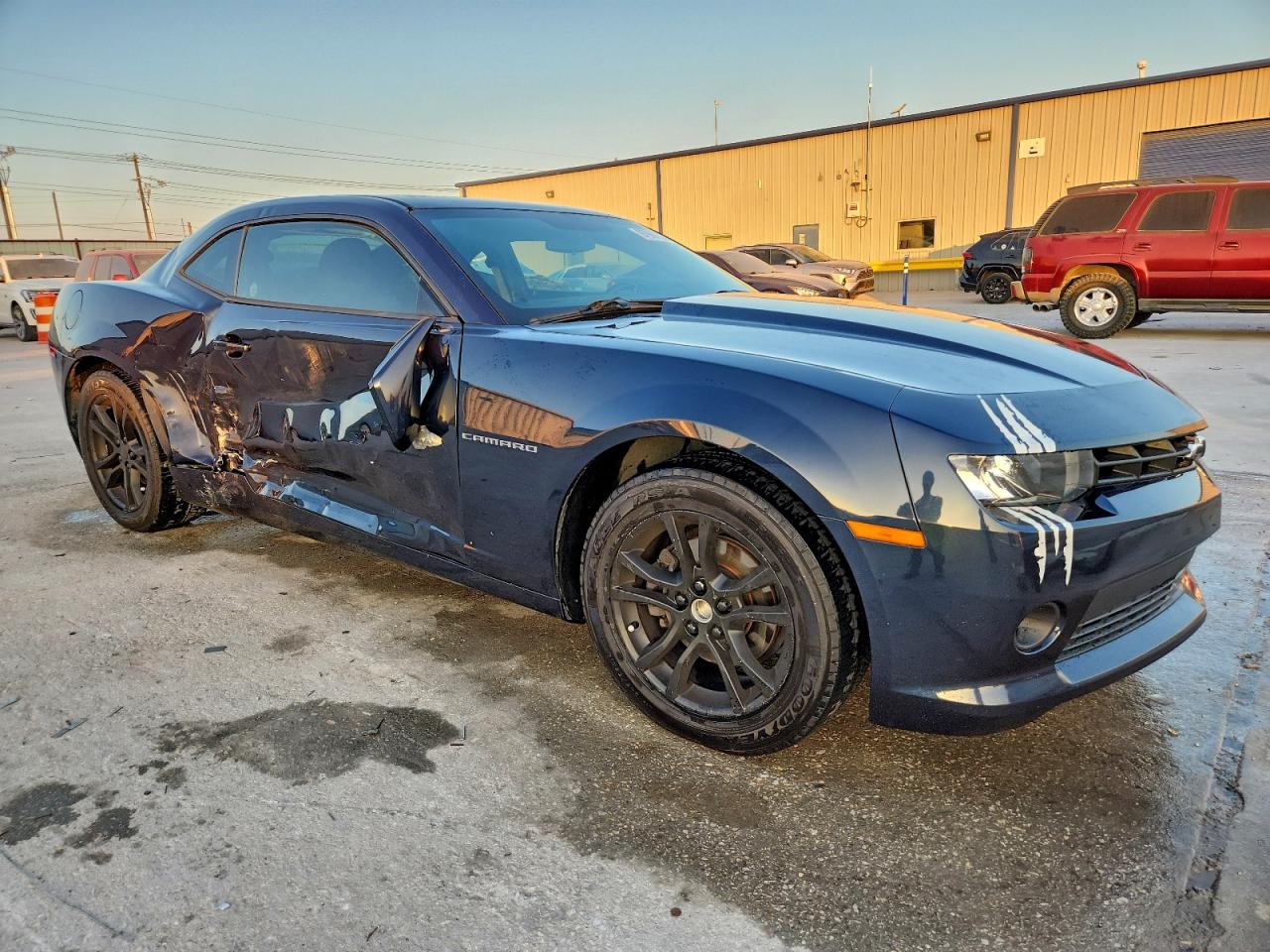2015 CHEVROLET CAMARO LT photo 4