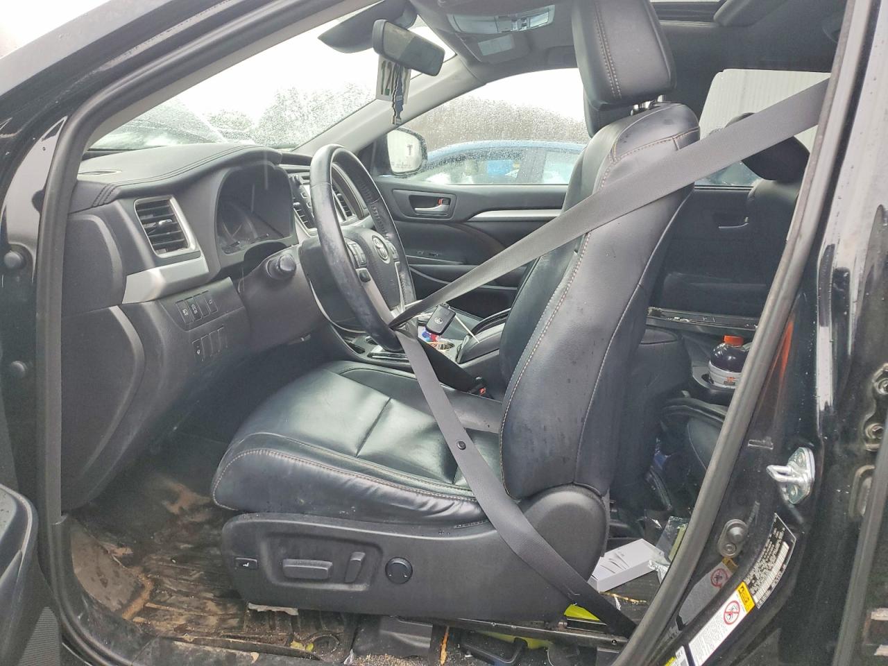 2018 TOYOTA HIGHLANDER SE photo 7