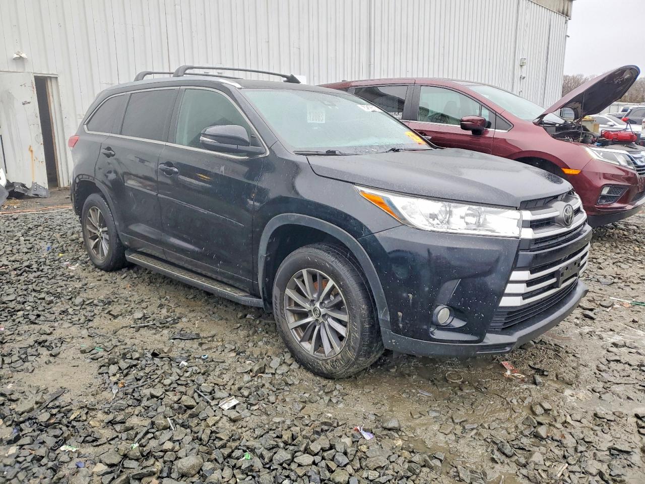 2018 TOYOTA HIGHLANDER SE photo 4