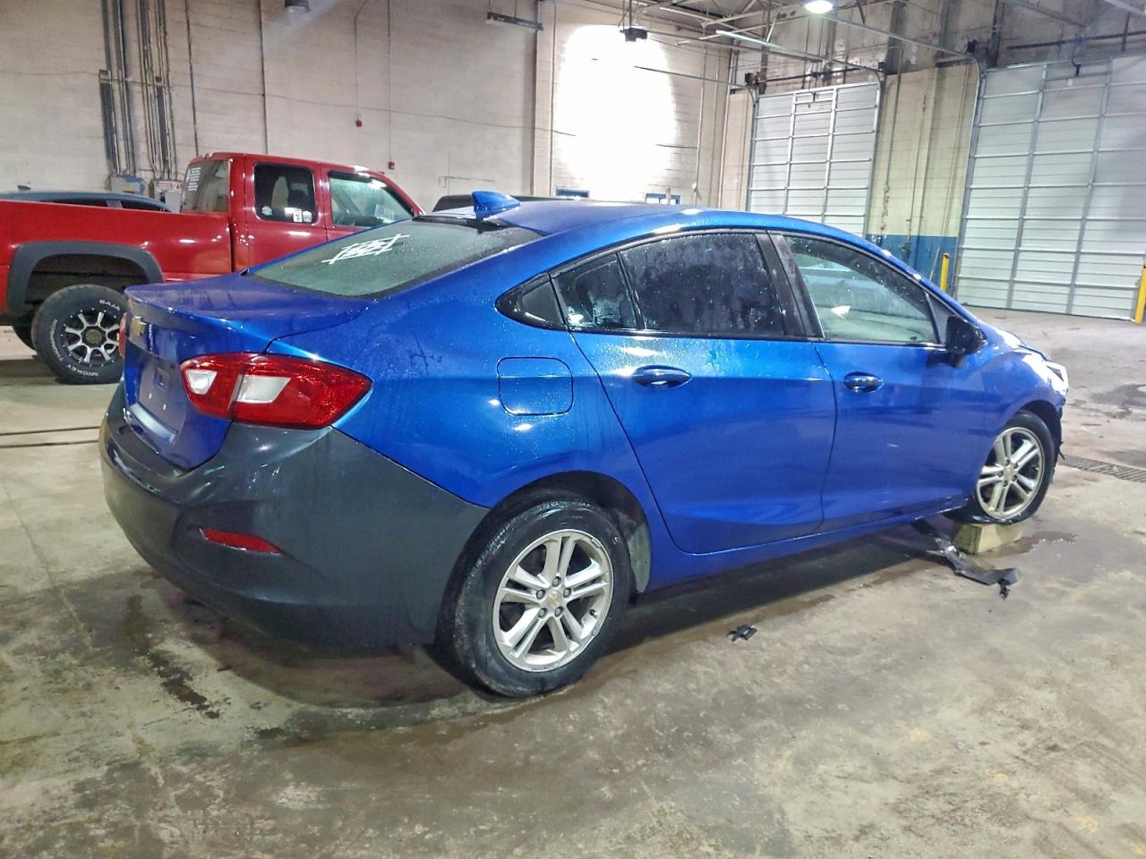 2017 CHEVROLET CRUZE LT photo 3