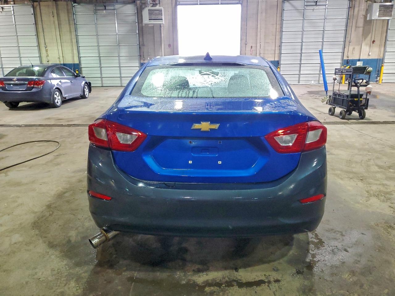2017 CHEVROLET CRUZE LT photo 6