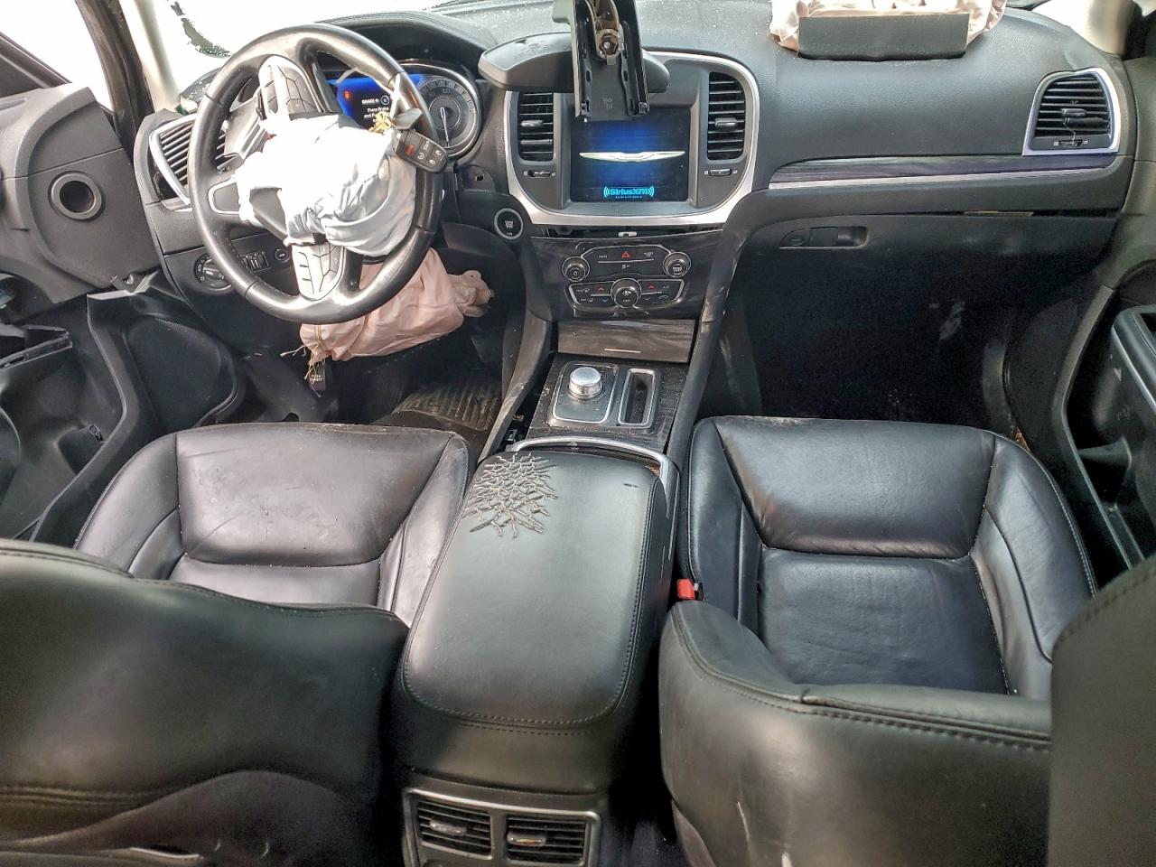 2019 CHRYSLER 300 TOURING photo 8