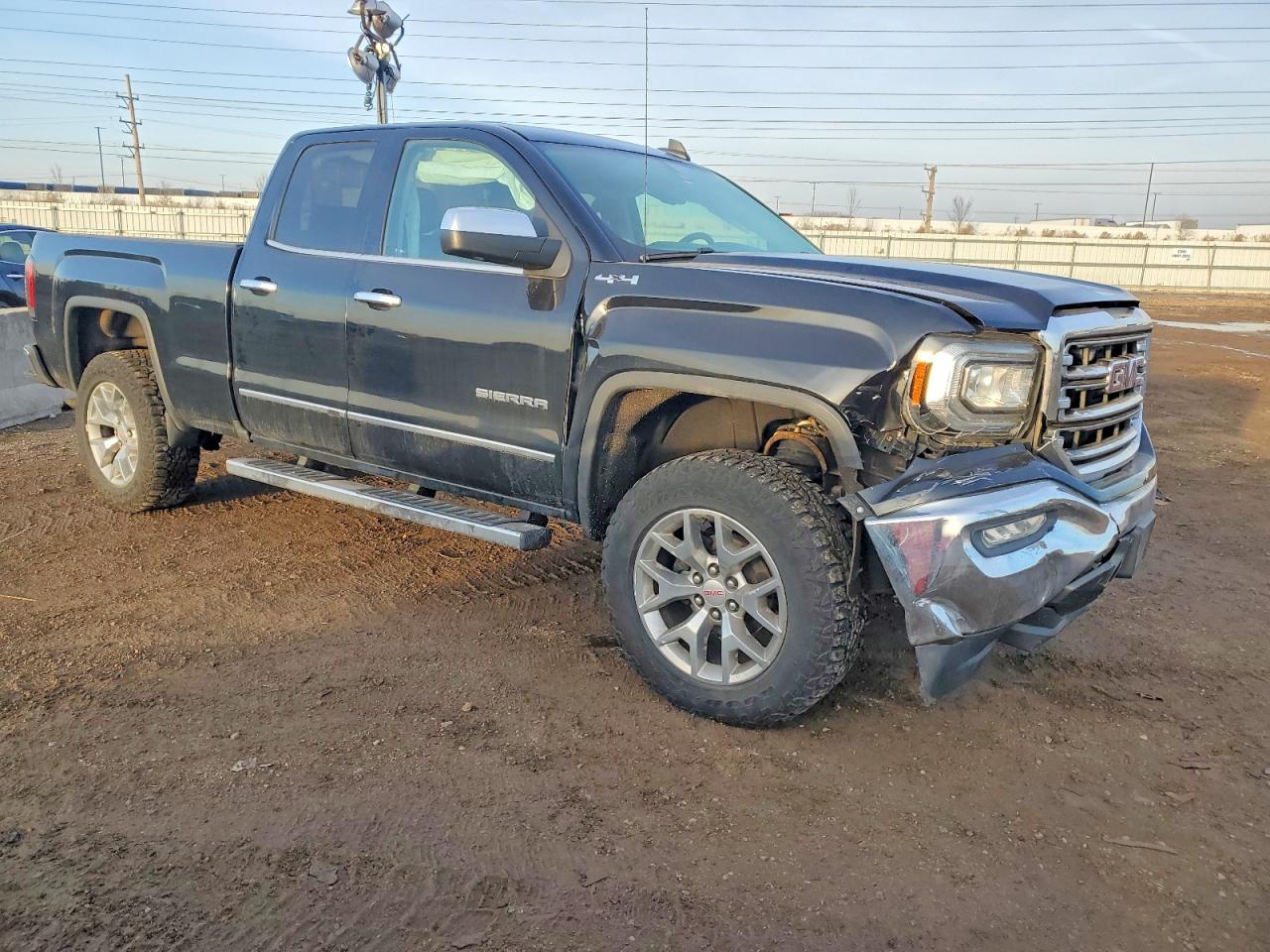 2017 GMC SIERRA photo 4